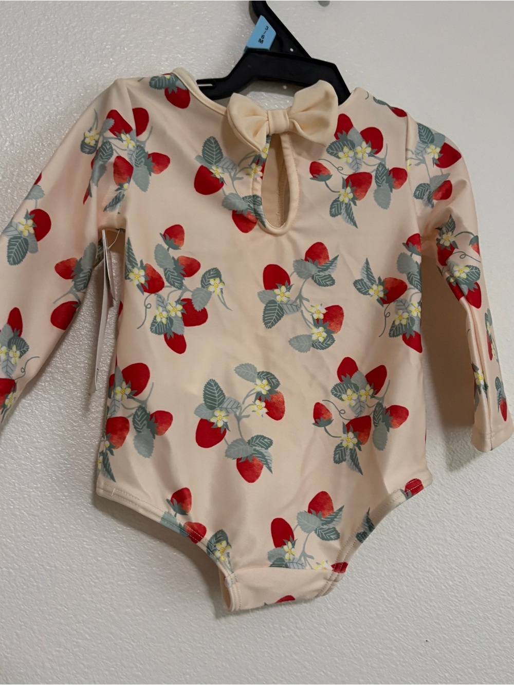 Girls H&M Cream Strawberry-Print Long-Sleeve Baby Swim One-Piece 3-6 months - Picture 5 of 9